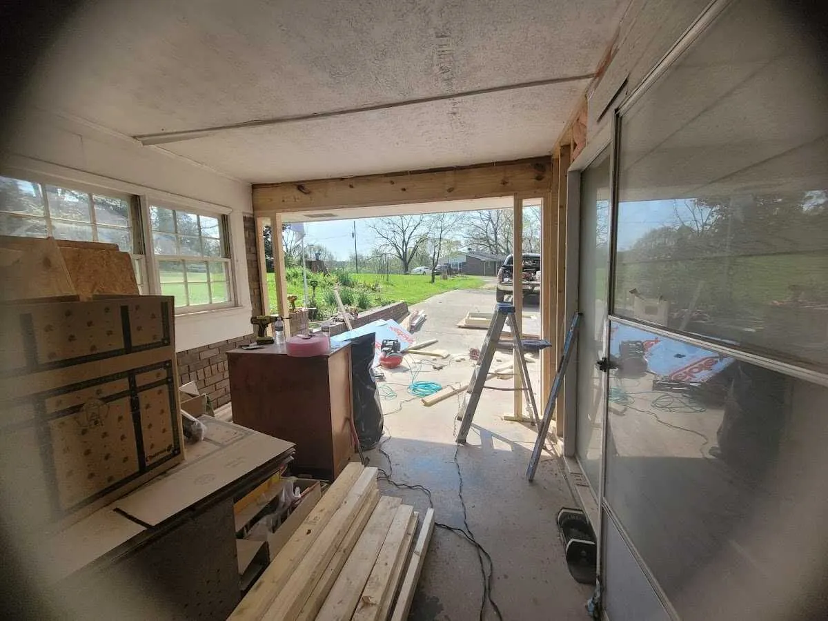 Air movers and dehumidifier for Drying & Dehumidification in Hilmar-Irwin